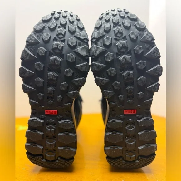 Vans Black High-Top Boots - Picture 6 of 9